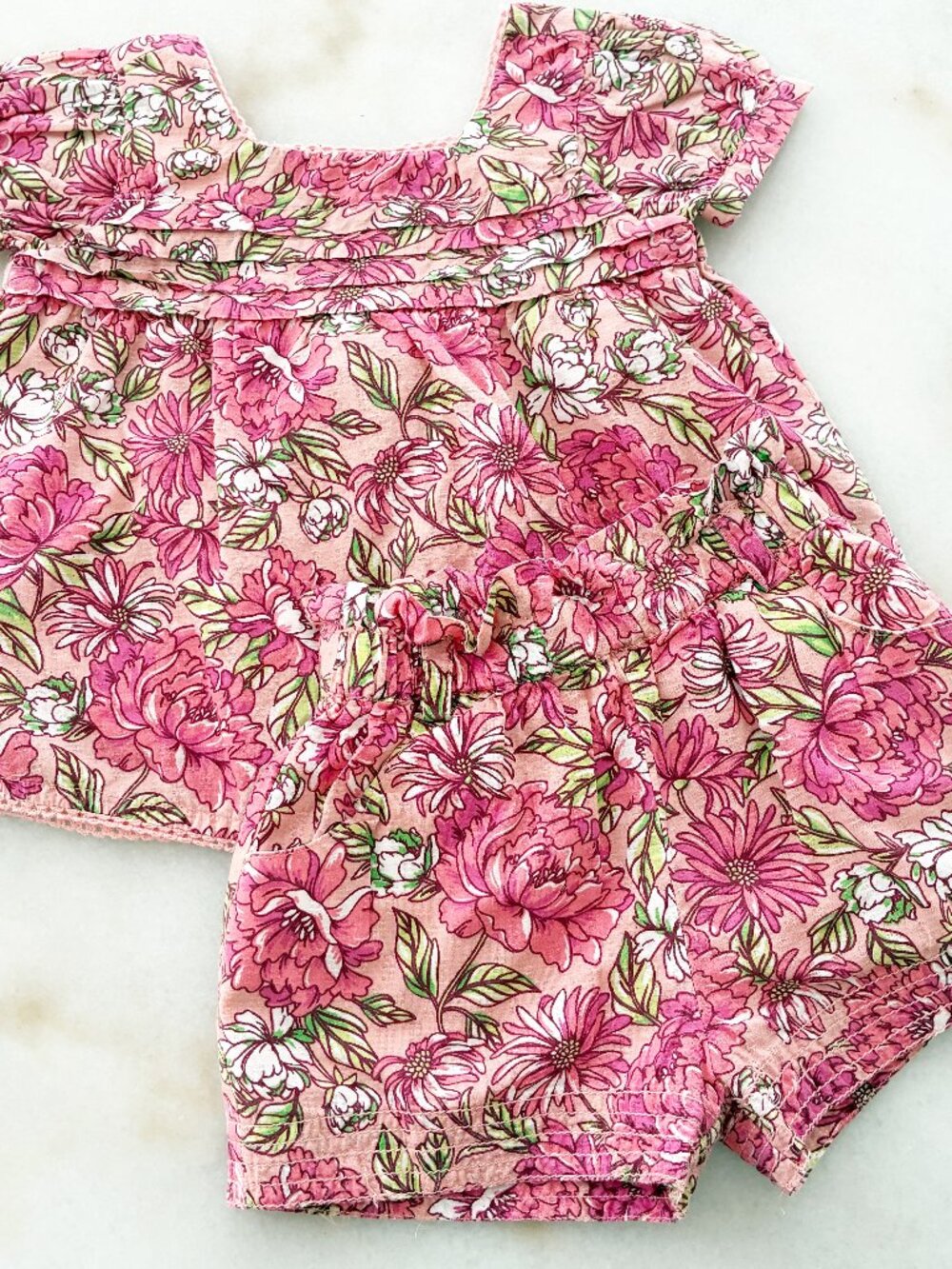 Tommy Bahama Toddler Floral Pink Short Set Size 12 Months